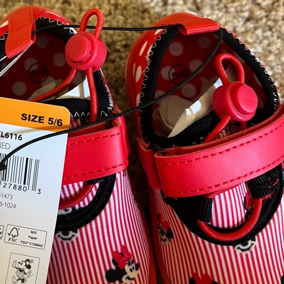 NWT Minnie Mouse Toddler Girls Quick-Drying Water Shoe Size 5/6 - Picture 8 of 8